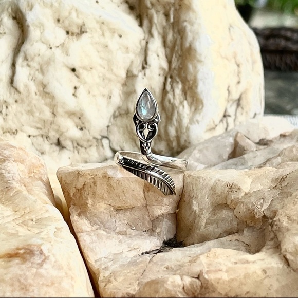 RAINBOW MOONSTONE 925 sterling snake bypass ring NWT - Picture 7 of 9